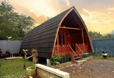 Rumah lumbung kayu jati