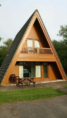 Rumah Segitiga Kayu Jati 5×6