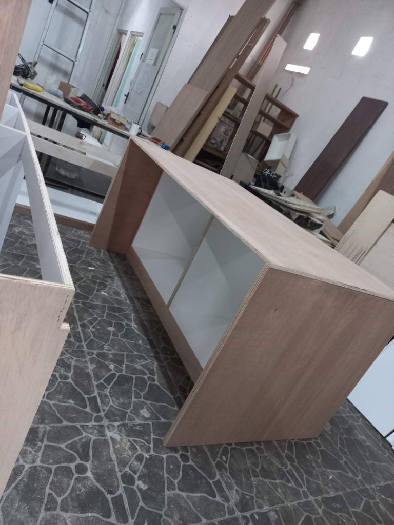 Fungsi Meja Island Pada Sebuah Dapur Modern