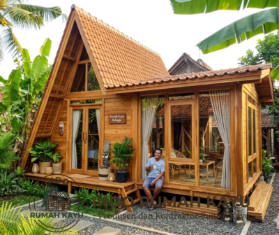 Rumah Segitiga Kayu Jati Minimalis Modern
